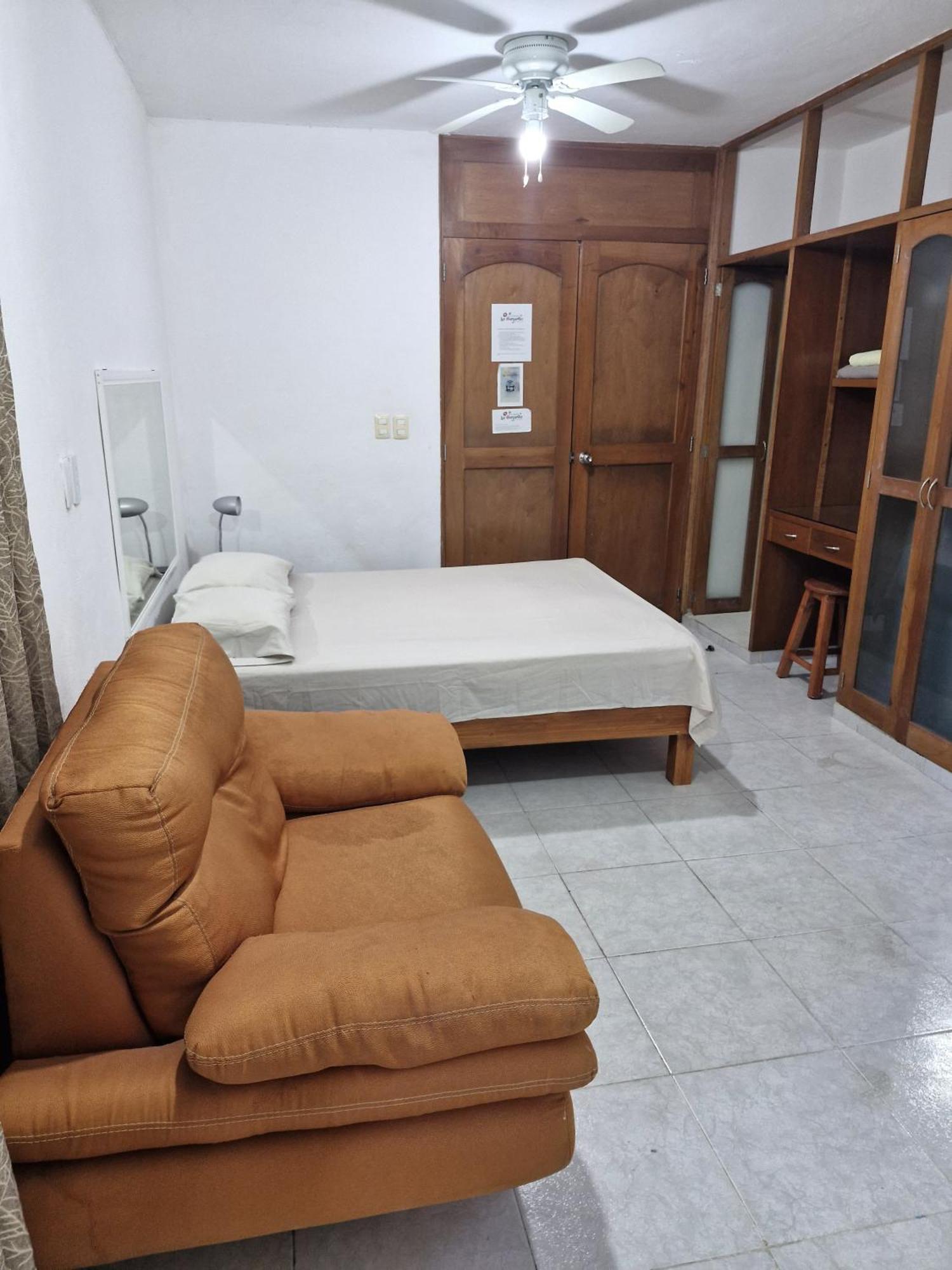 Las Margaritas Casa De Huespedes Apartment แคนคูน ภายนอก รูปภาพ